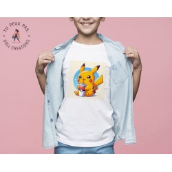 T-shirt Pokemon Pikachu en train de boire - Cadeau enfant fille et garçon