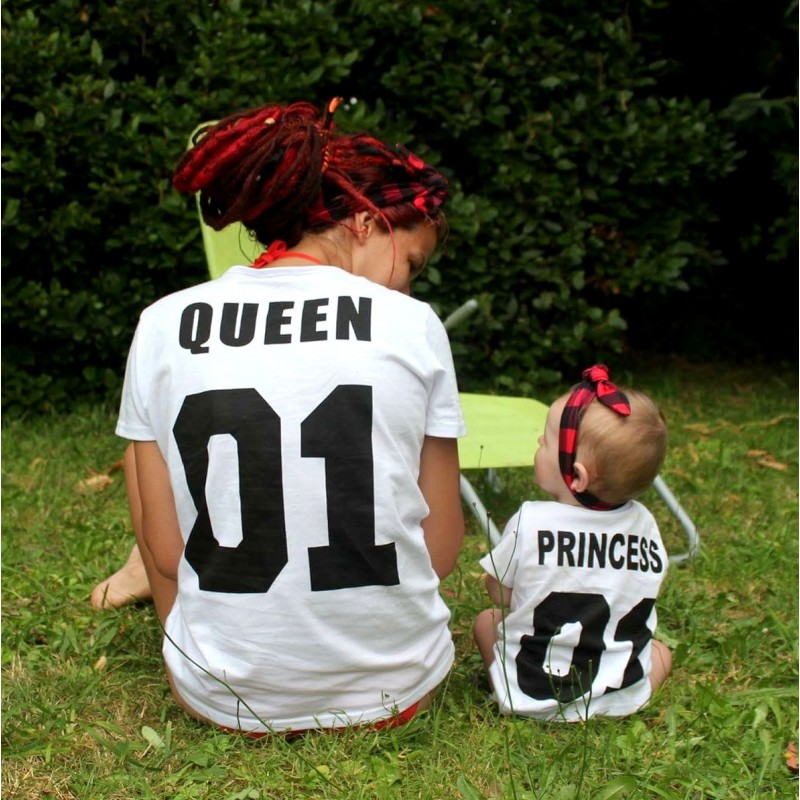 T-shirt Queen femme adulte et tshirt enfant assorti Princess Personnalisable