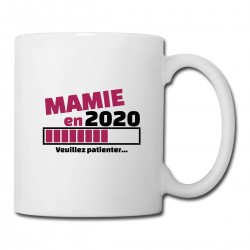 Mug Mamie En 2020 Veuillez Patienter - Tasse cadeau naissance annonce